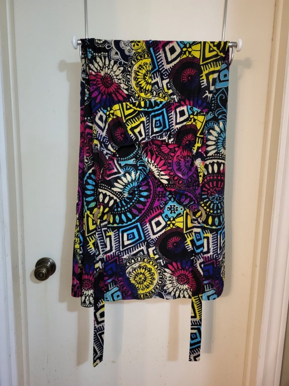 Elegant & colorful Jersey Halter Maxi Dress - Picture 8 of 8